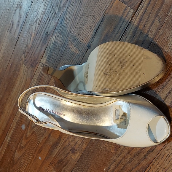 M&M 4 for $12 Shoes - Picture 6 of 8